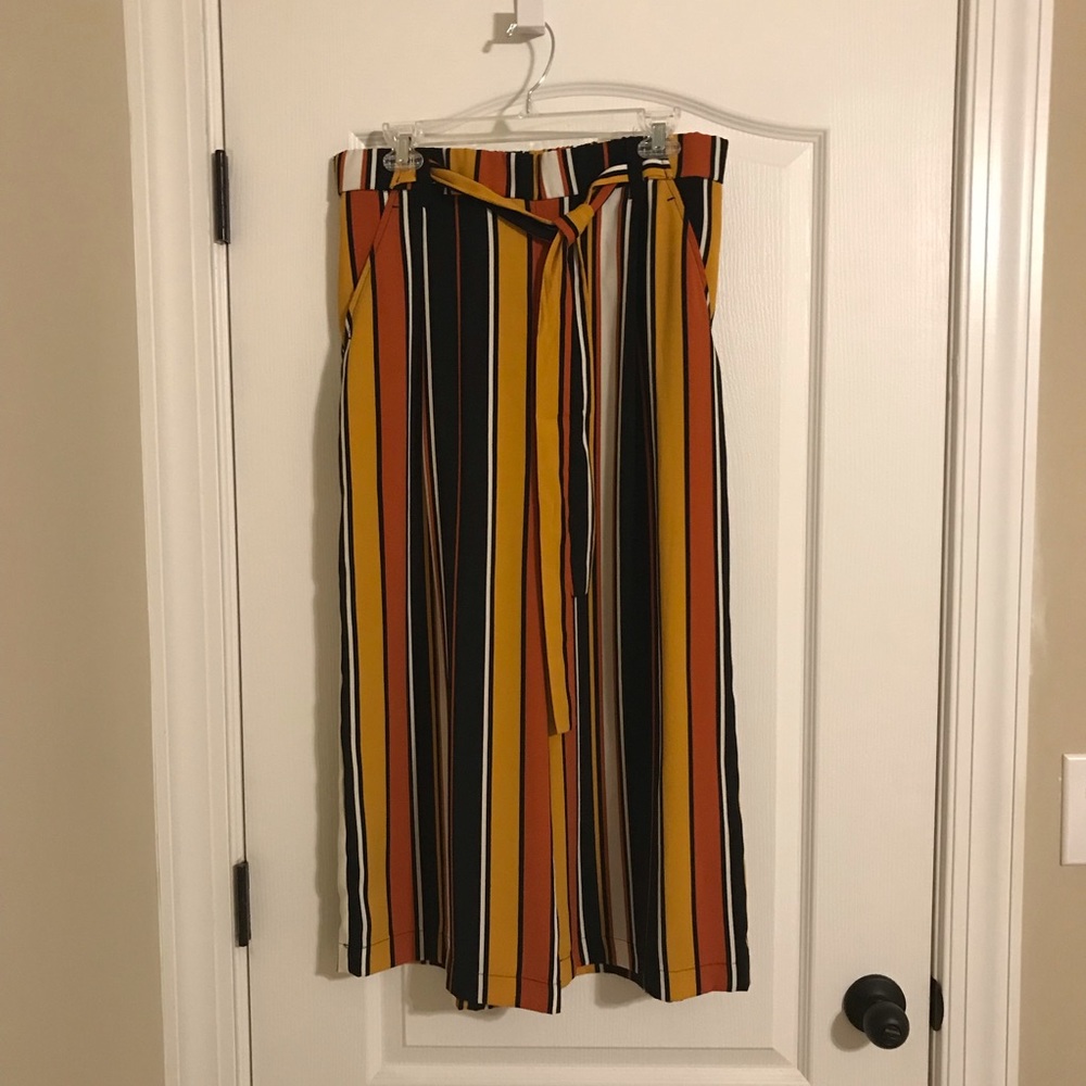 Zara multicolored culottes size XL